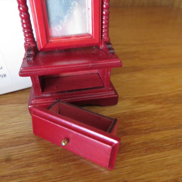 NUOBESTY Mini Dollhouse Mirror Dresser - Picture 3 of 10